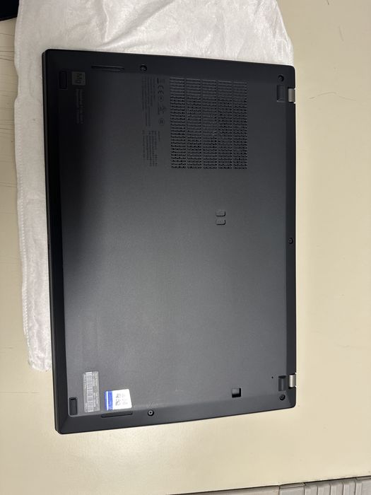 Portatil Lenovo T14S 1Gen