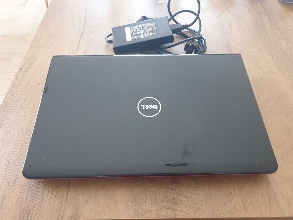 Ноутбук Dell 17/1747 touch screen. без диску