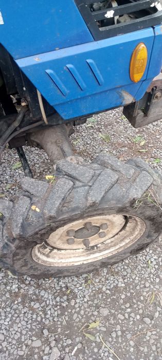 Продам 2 трактори