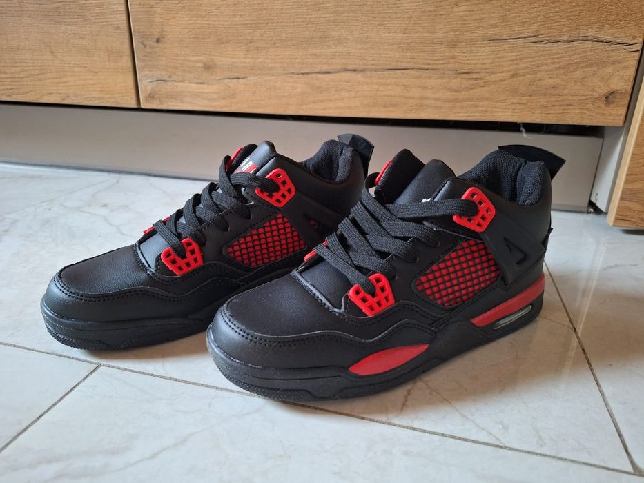snakersy 4 Jordan