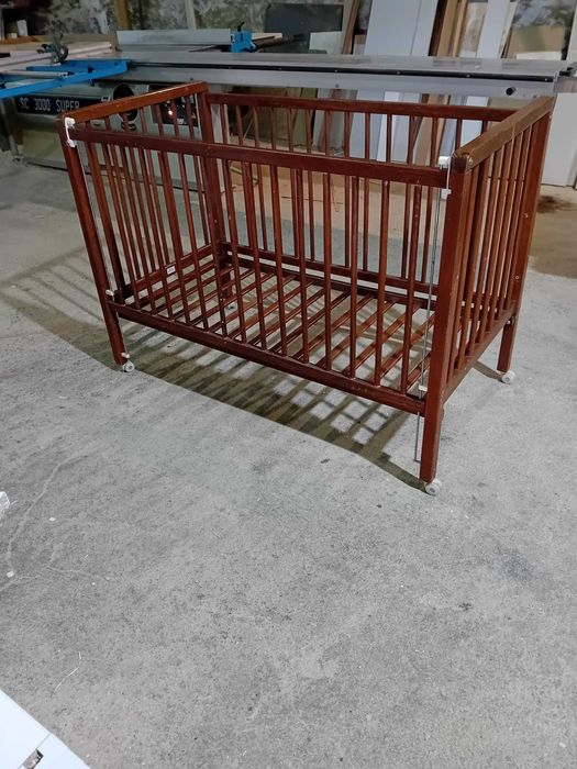 Cama de bebé (berço)