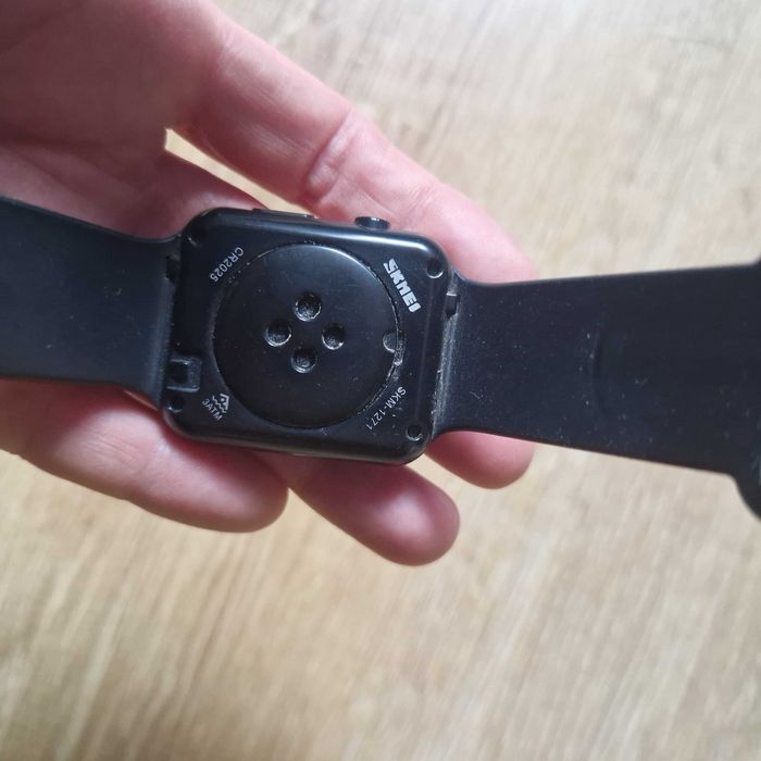 Zegarek damski  SKMEI  elektroniczny