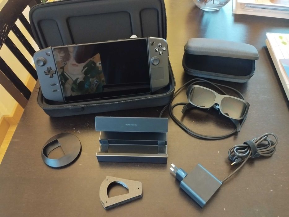 Computador Gaming / Consola Lenovo Legion GO + Óculos Legion + Docking Station