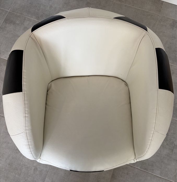 Fotel obrotowy piłka nożna