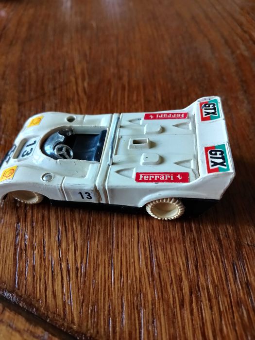 zabytkowy , kolekcjonerski model samochodu wyścigowego Ferrari '13"