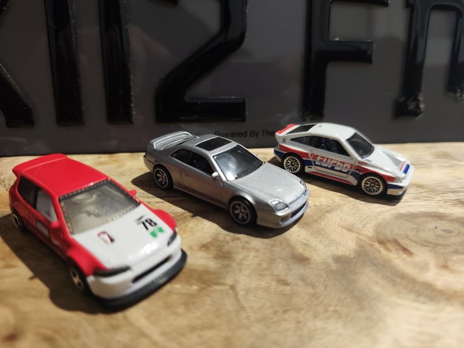 Hot Wheels & Majorette 60 Anos   Como Novos, varias opções.