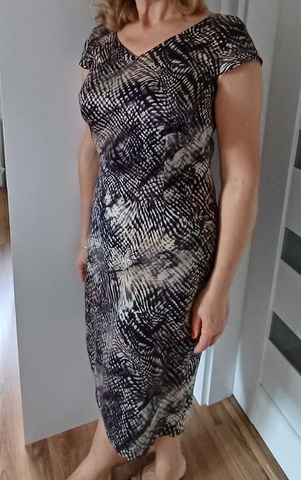 Sukienka w panterkę