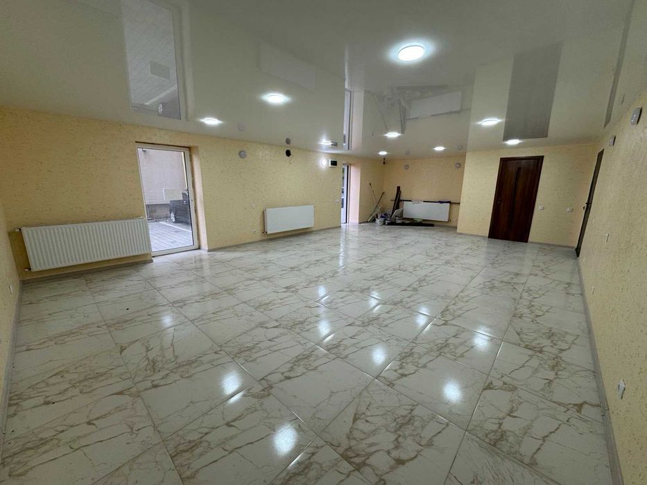 Оренда фасадного комерційного приміщення, новобуд, у м. Трускавець!