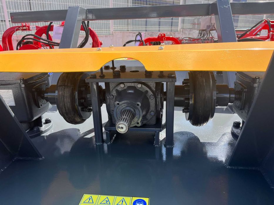 Capinadeira/Corta-mato florestal PROFISSIONAL dupla 2,40R NOVO