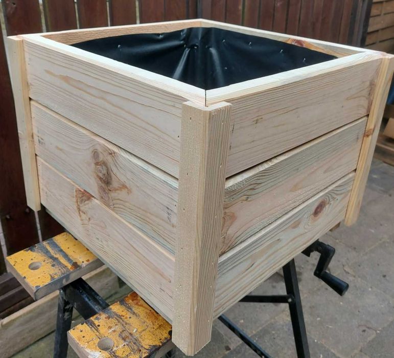 Donica skrzynka drewniana 32x32x36 na kwiaty balkon taras