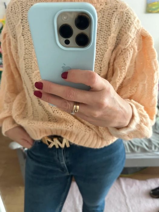 Sweter z bufiastymi rękawami pudełkowy morelowy Asos 40