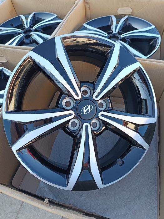 #T5 Alufelgi R17 Renault KIA Hyundai Suzuki Honda Mazda Mitsubishi