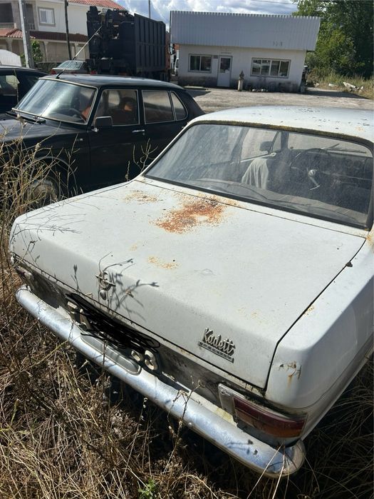 Carros antigos para restauro