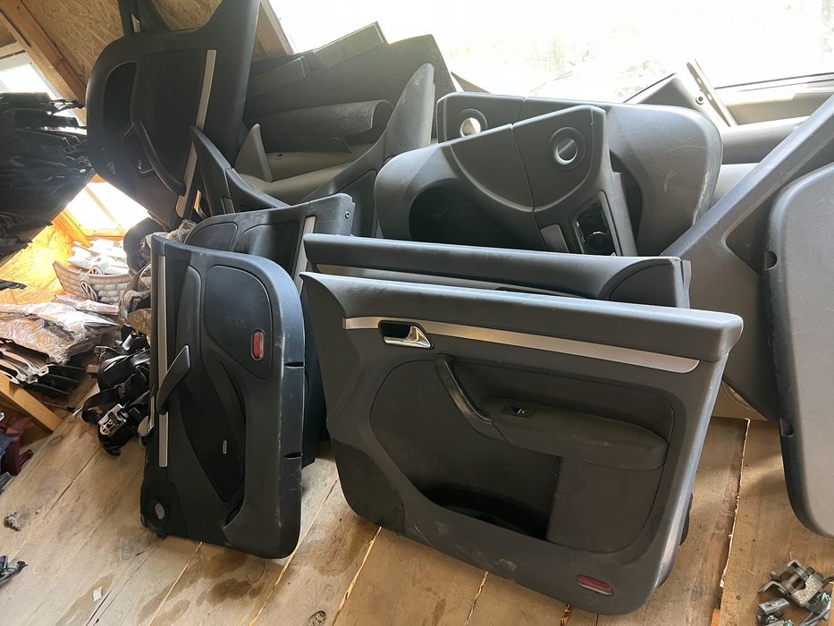 Карти пластик підлокітник Volskwagen Touran  Тауран