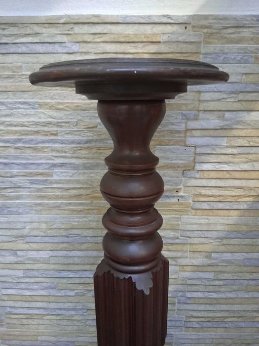 Vende-se Floreira em Madeira