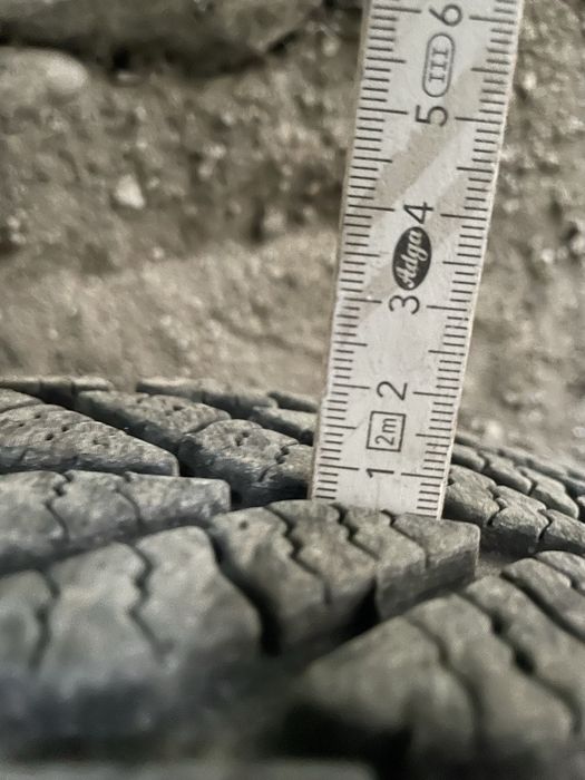 Koła felgi opony zimowe 195/65 R15   5x114.3  66.1