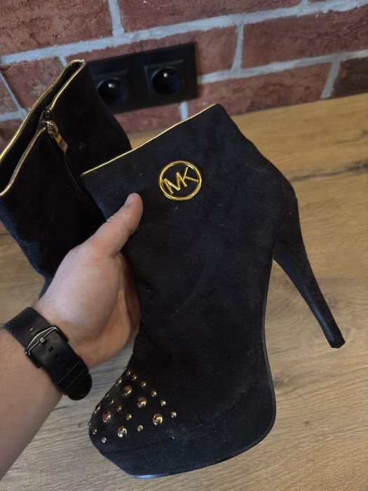 Buty na obcasie Micheal Kors