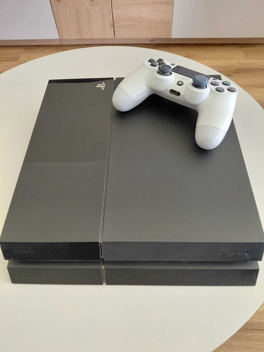 Konsola Play Station 4