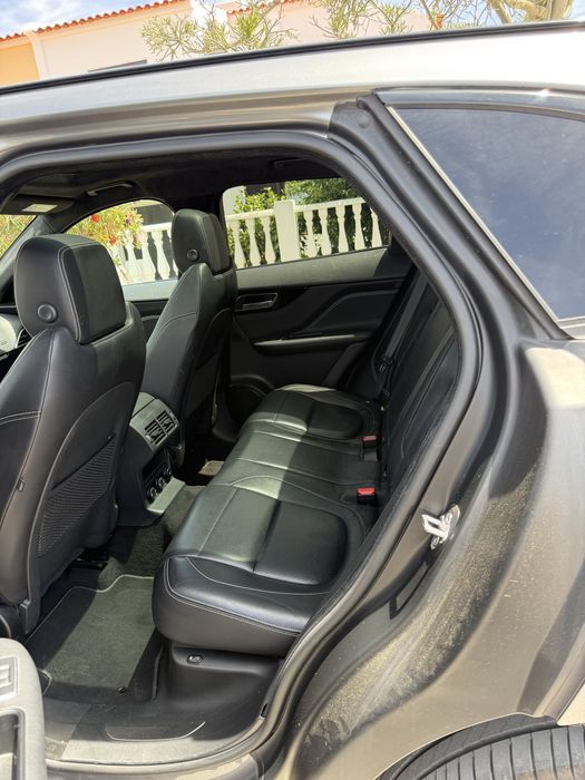Jaguar F PACE 2.0 i4D 240cv