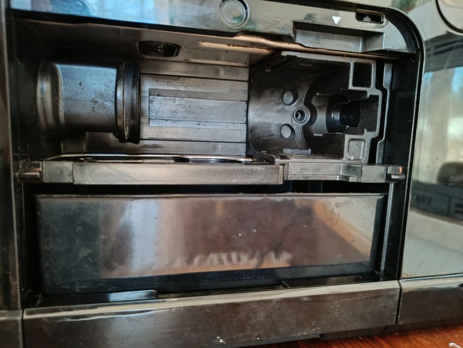 Máquina de café, moi o grão na hora!