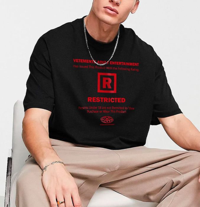 Мужские футбокли Vetements Antisocial унисекс черные белые