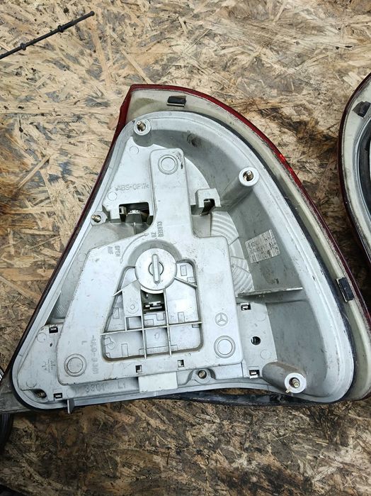 Ліхтар задній Мерседес W 202 Mercedes W 202 2028200264