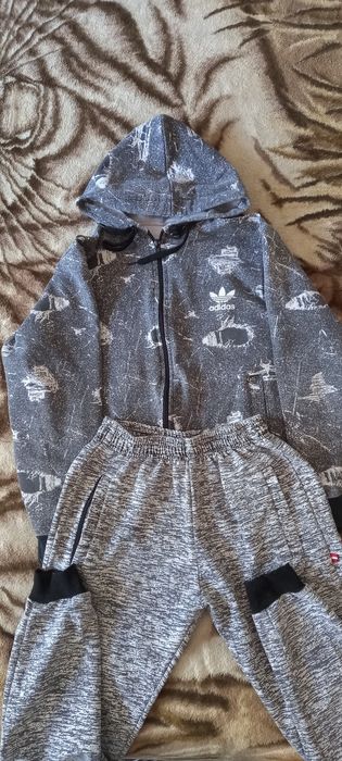 Спортивный костюм