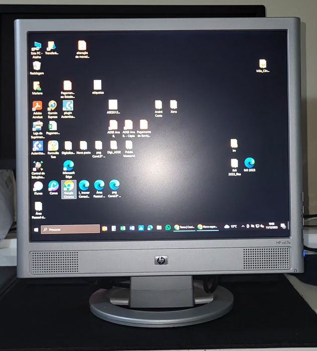 Vendo monitor HP 17