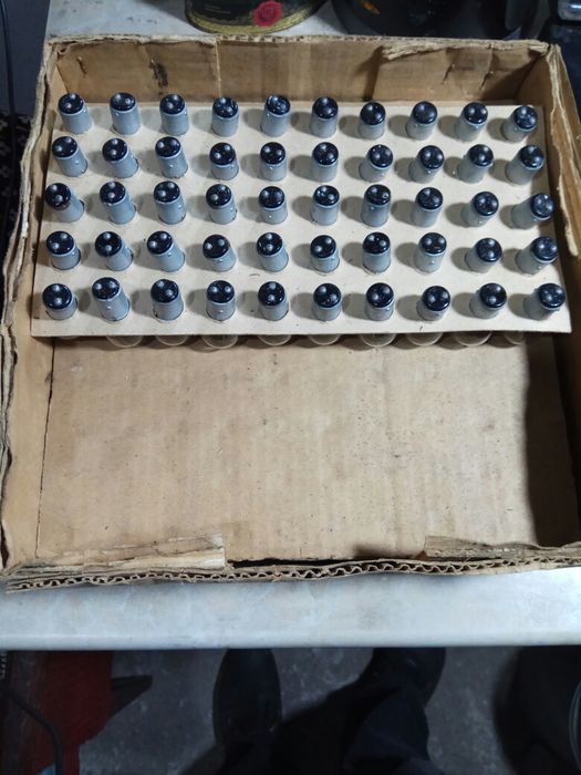 Лампочки автомобільні.