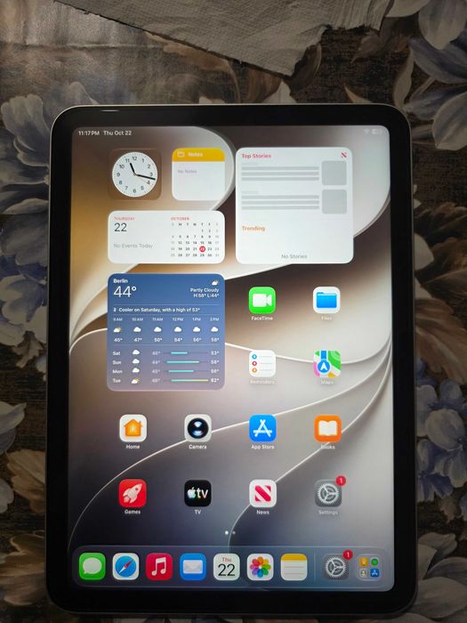 Apple iPad 11 A16 srebrny 128 GB blokada MDM na częsci