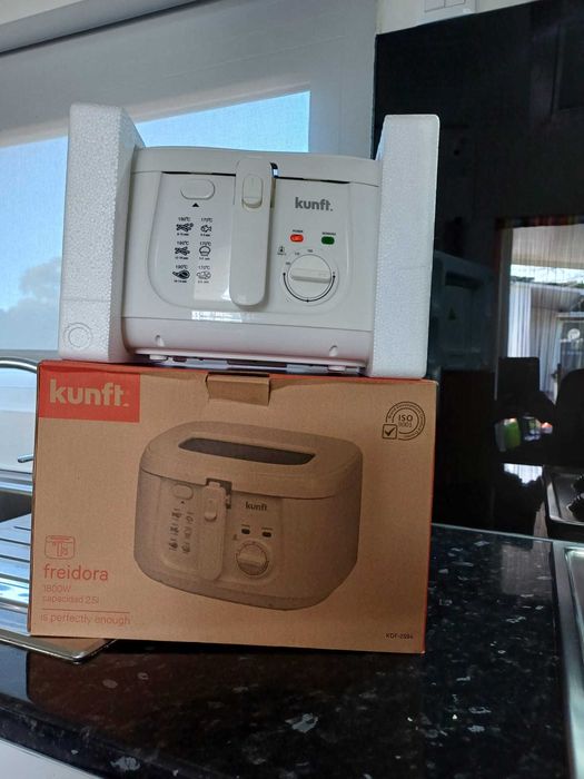 Fritadeira a óleo Elétrica Kunft 2.5L