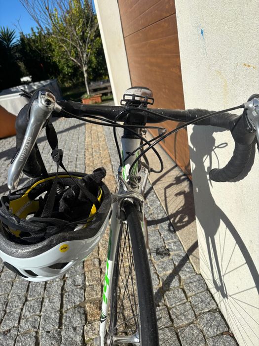 Bike ultrega em carbono