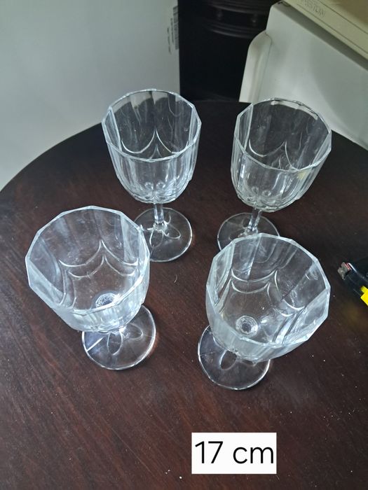 Qyatro calices vinho do porto