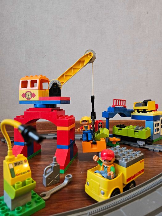 Pociąg DUPLO – Zestaw Deluxe 2-5 | #10508