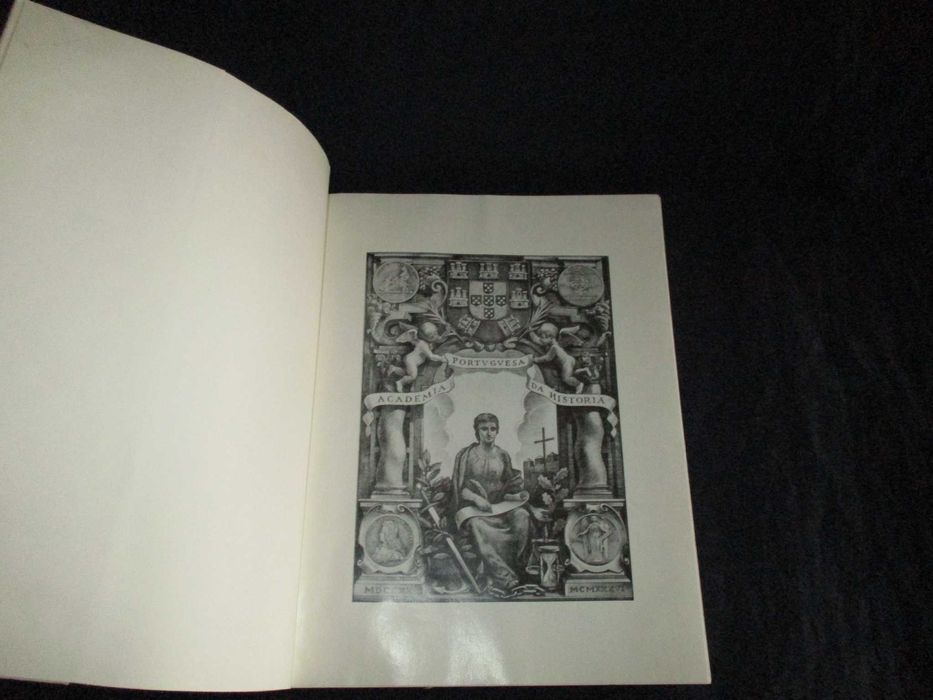 Livro Anais II Série Cinquentenário da Restauração da Academia