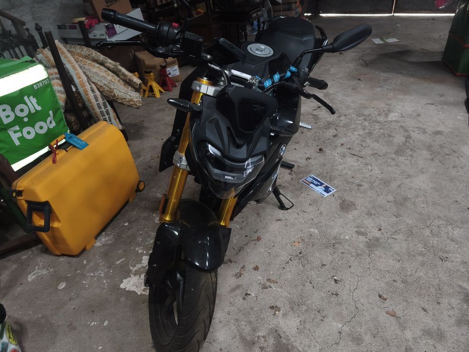 BMW G310 R 2023.
