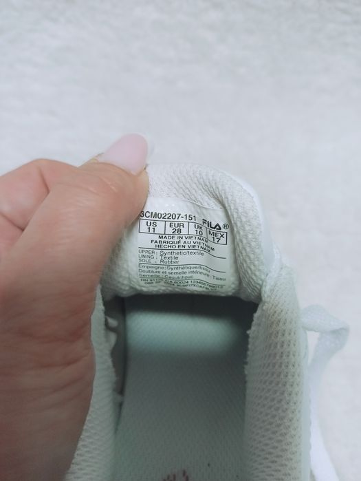 Оригінал Fila, 28 розмір, устілка 18 см, кросівки для дівчинки
