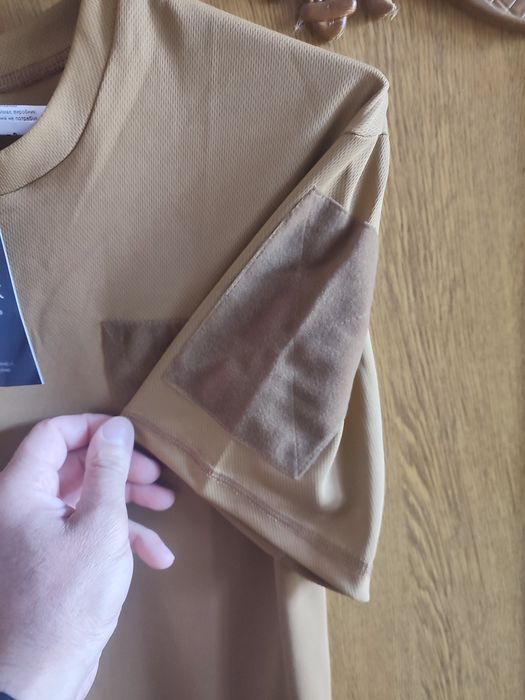 Футболка чоловіча з липучками