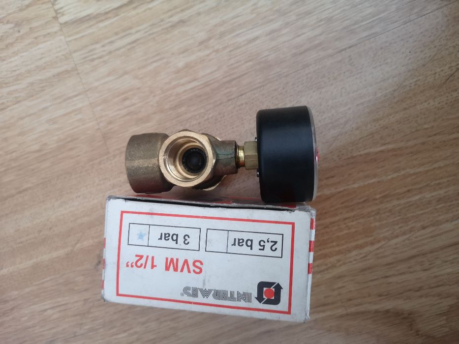 SVM 1/2" - 3bary Watts - zawor bezpieczenstwa z manometrem
