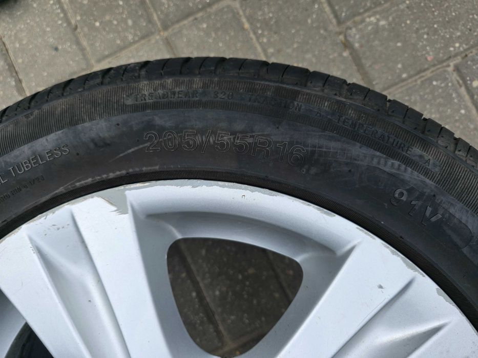 BMW E87 E81 E82 E90 E91 Alufelgi 16" 5x120 7J ET44 STYLING 222 Opony 205/55R16