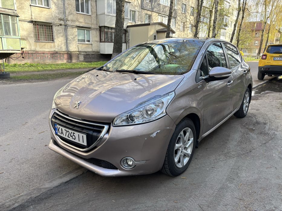 Peugeot 208 1.2 АКПП
