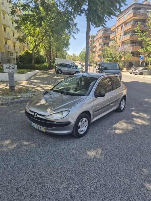 Peugeot 206 1.1 ano 2002