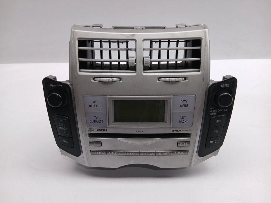 Rádio / auto-rádio TOYOTA Yaris (_P9_)