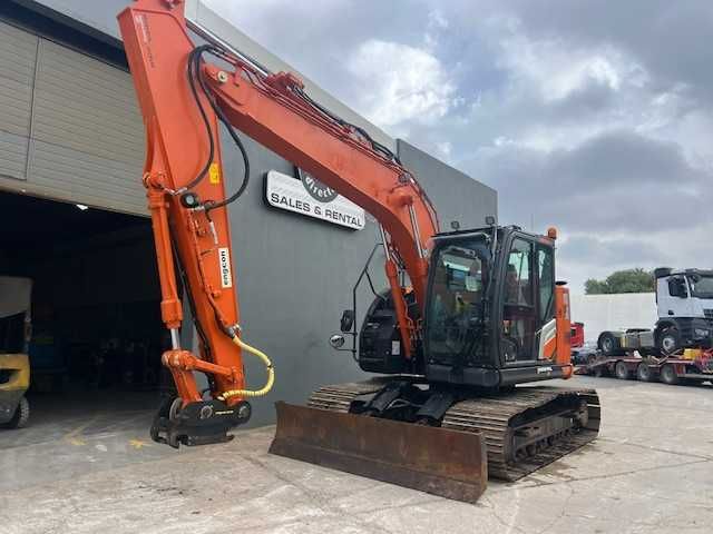hitachi zx135us-7