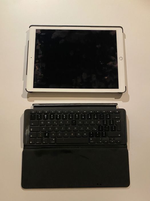iPad Pro 12,9" 128GB 1 gen + Apple Pencil + Etui + Klawiatura