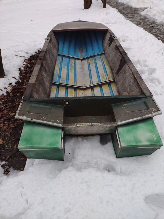 Продам човен "Автобот"