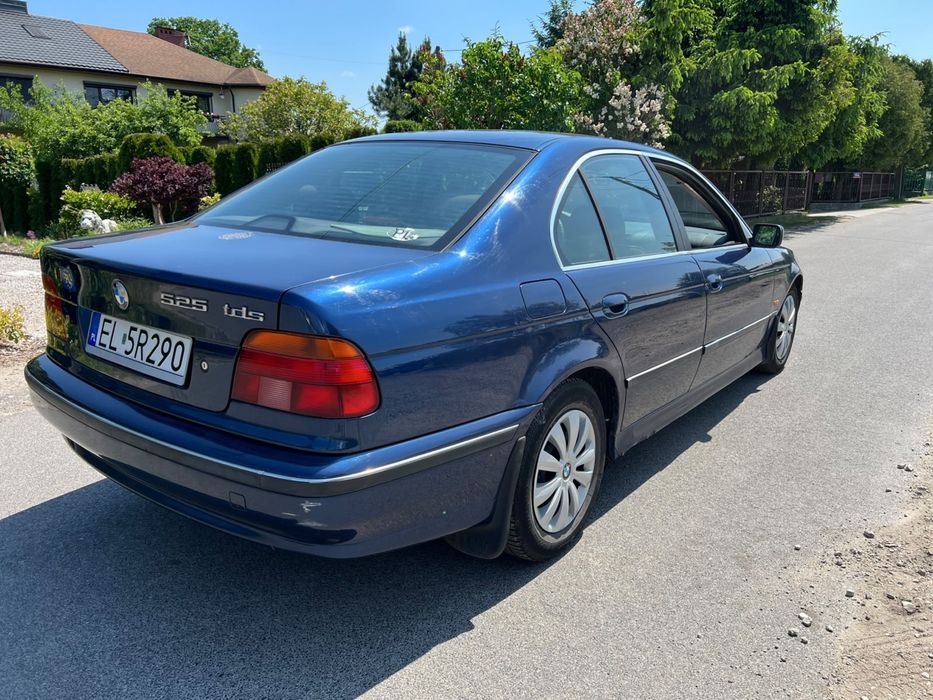 BMW 5_e39_1998r_2.5