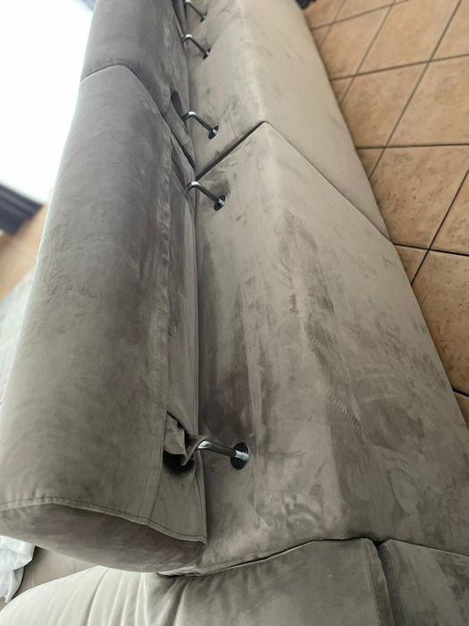 Sofá de 3 lugares com chaise longue