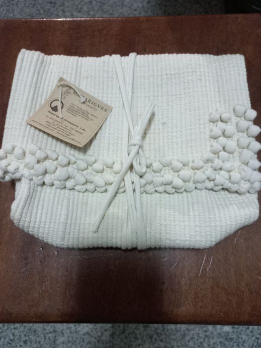 Bolsa nova feita em tear manual - artesanato