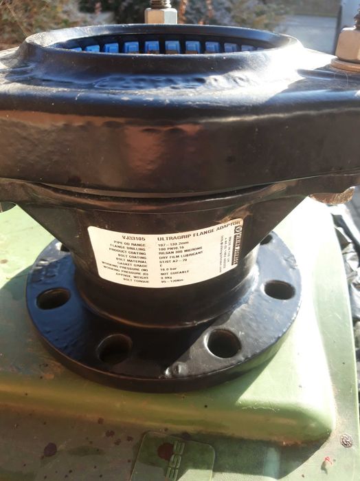 Złącze , adapter Viking Johnson zabezpieczenie przed przesunięciem Dn 100 mm